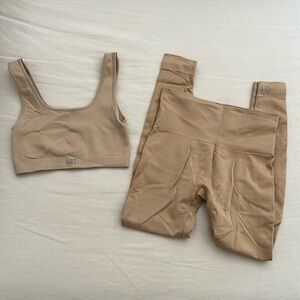 Set Active Bra and Leggings Set 🥐 Both Size XS